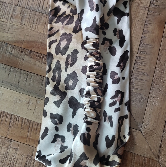 Animal print headband - Picture 3 of 3